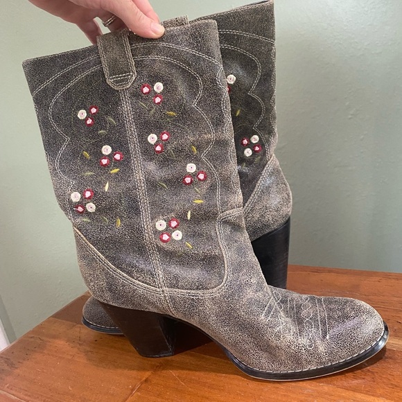 Anthropologie Seychelles Cowboy Boots Flowers Suede Western Country Size 9.5 - Picture 5 of 12